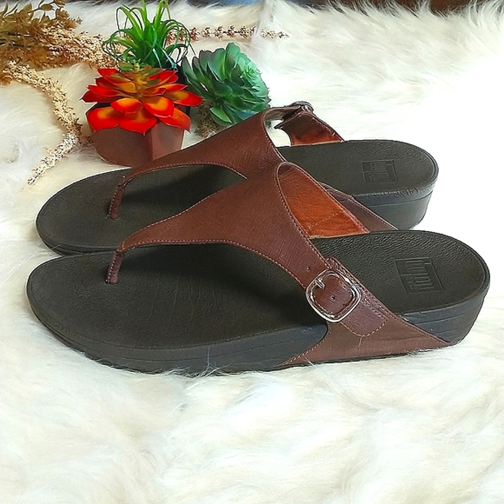 Fitflop "Lulu" Toe Post Sandals With Adjustable Buckle Sz 11